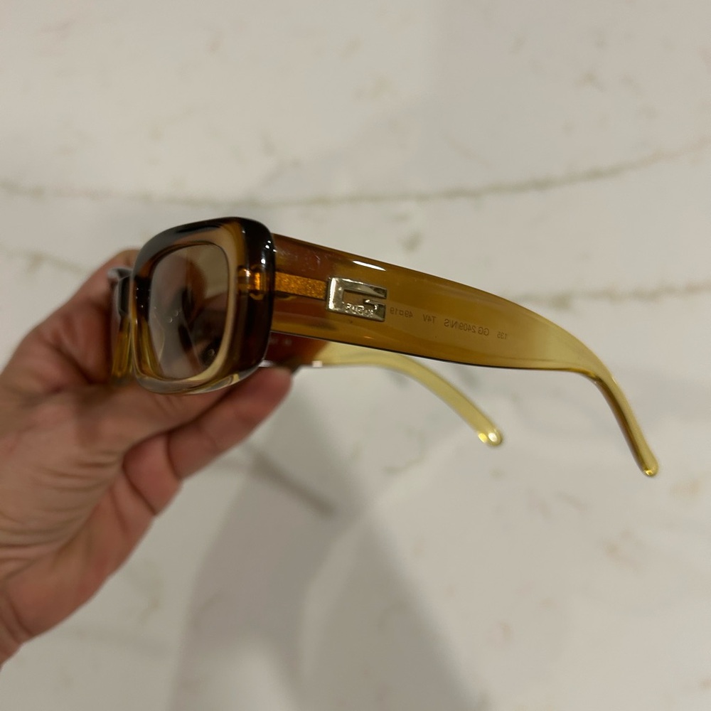 Vintage Gucci Amber-Brown Rectangular Women’s Sun… - image 2